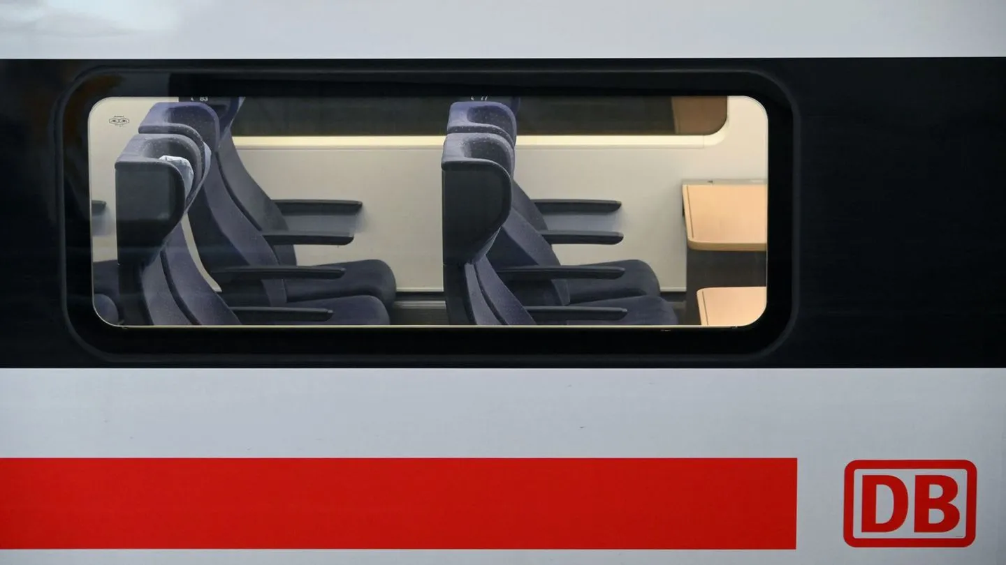 Deutsche Bahn: Verkehrsminister setzt sich für günstigere Familienreservierung ein
