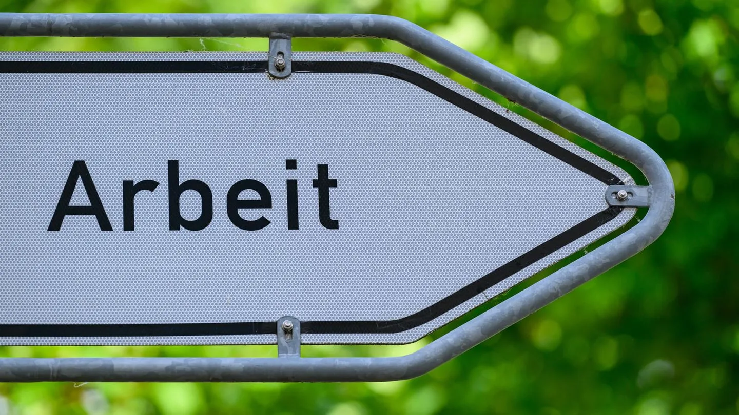 Arbeitsmarkt: Ifo meldet weniger Entlassungen — leichte Entspannung trotz belastender Politik