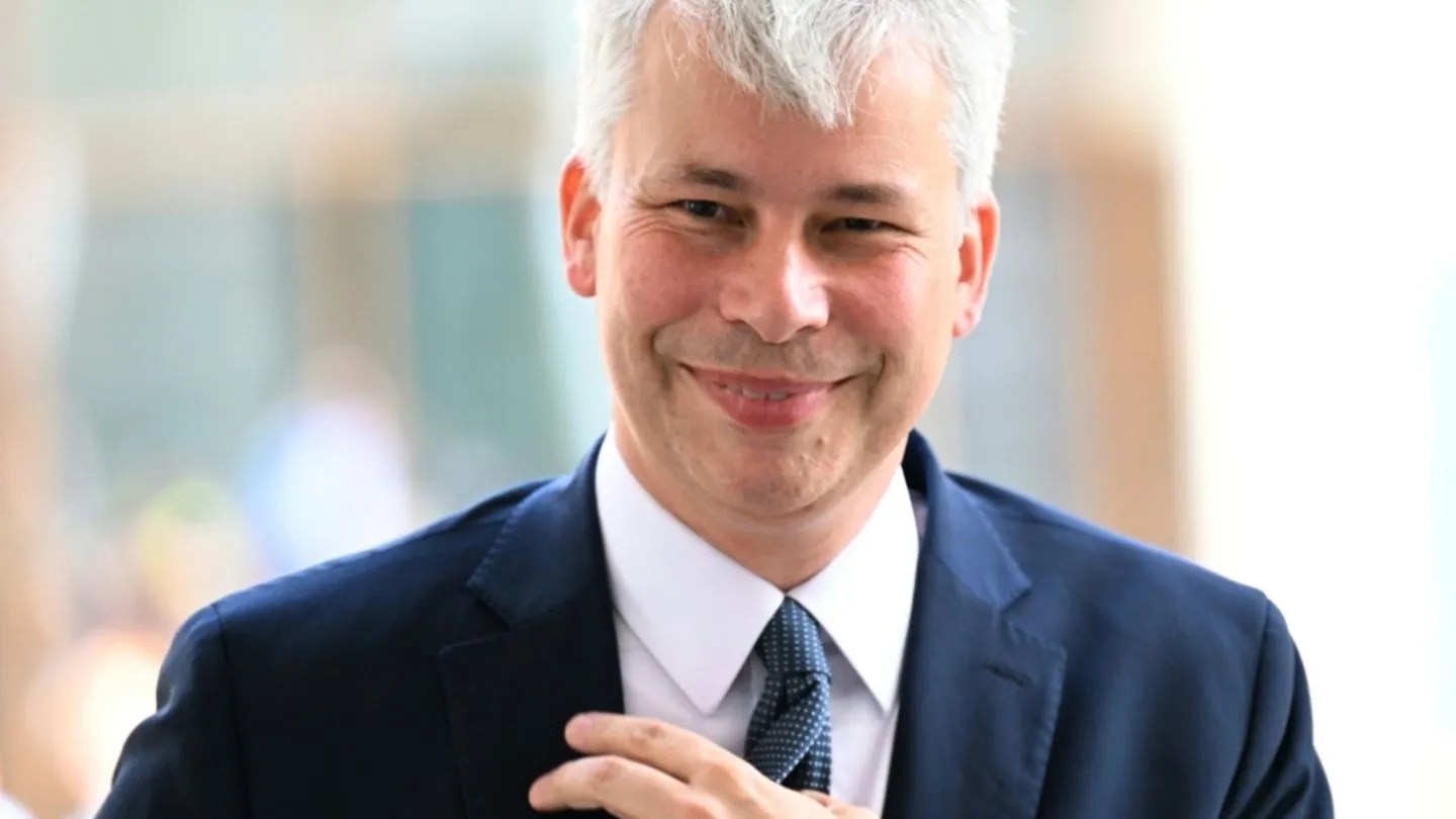 Bundesregierung: Neuer Verkehrsminister Bilger bleibt klar gegen Tempolimit und äußert Skepsis gegenüber externem Druck
