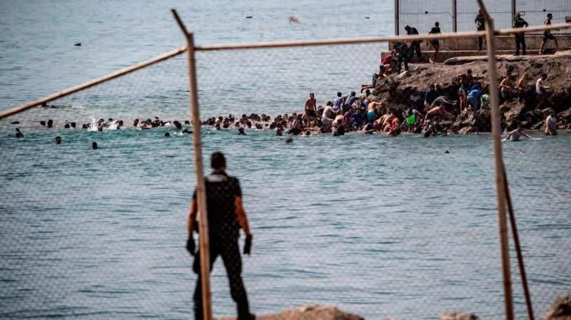 Italien droht mit Aussetzung des Schengen-Abkommens mit Spanien wegen Migrantenansturms