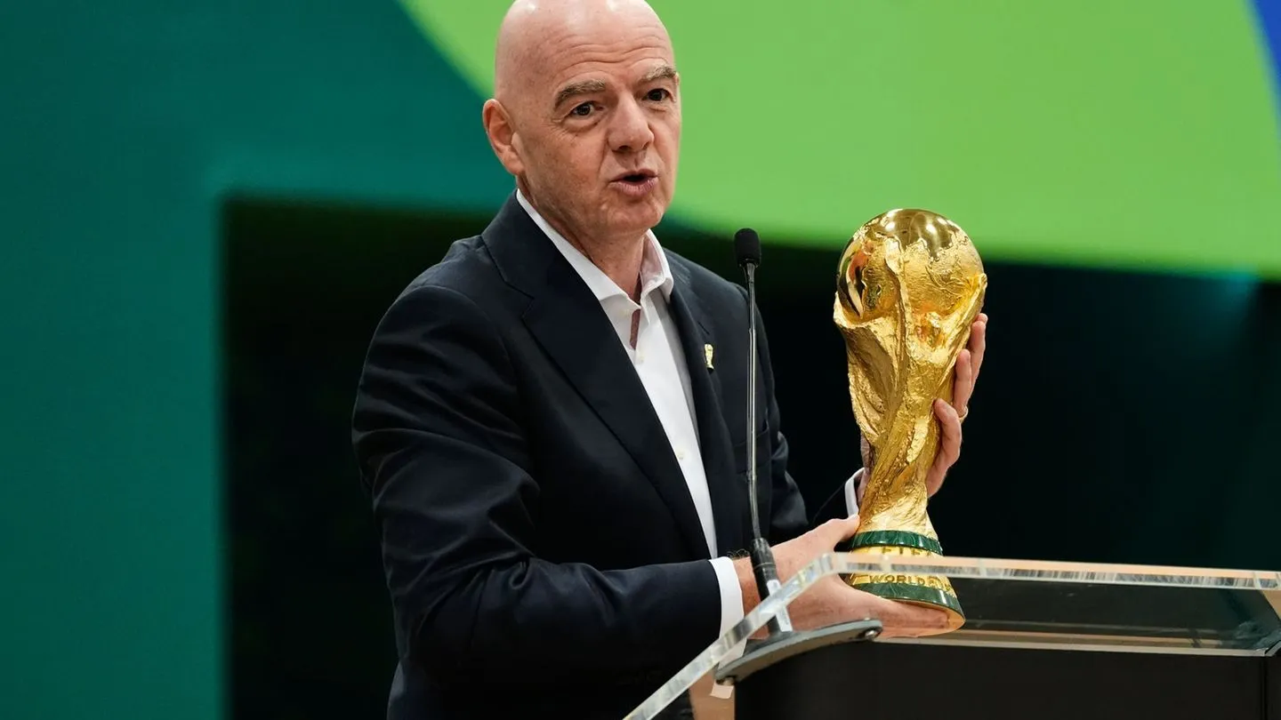 Funktionäre zum FIFA-Investorenplan: Wer kritisiert Infantino — und warum sie Europa laut tut