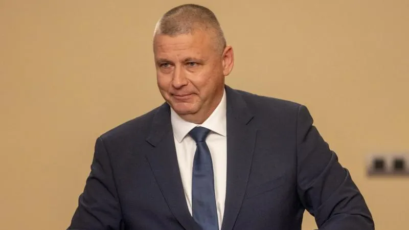 Ungarns Verteidigungsminister erläutert Absicht, gegenüber Russland „die Tür zuzuschlagen“